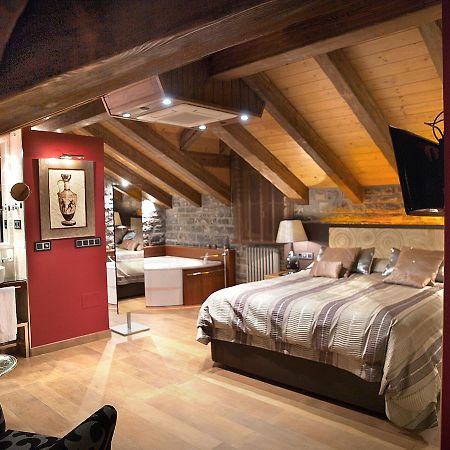 Aparta-Hotel Puertolas Escuer ภายนอก รูปภาพ
