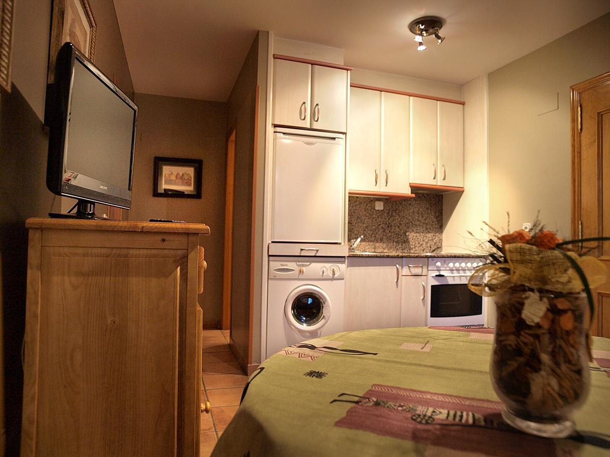 Aparta-Hotel Puertolas Escuer ภายนอก รูปภาพ