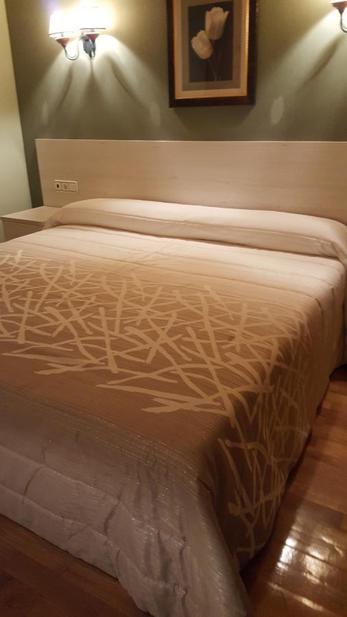 Aparta-Hotel Puertolas Escuer ภายนอก รูปภาพ