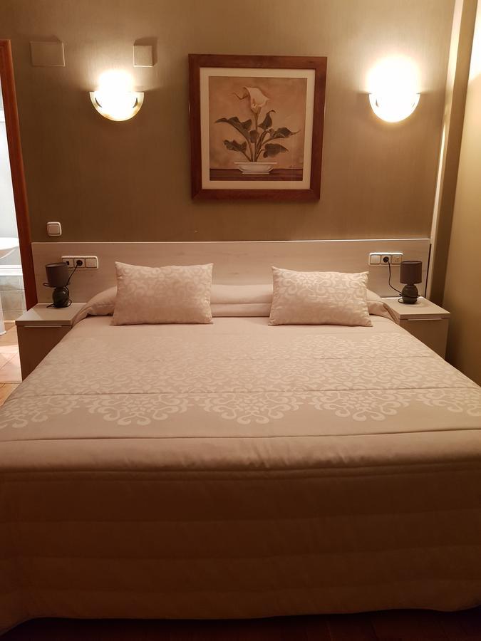 Aparta-Hotel Puertolas Escuer ภายนอก รูปภาพ